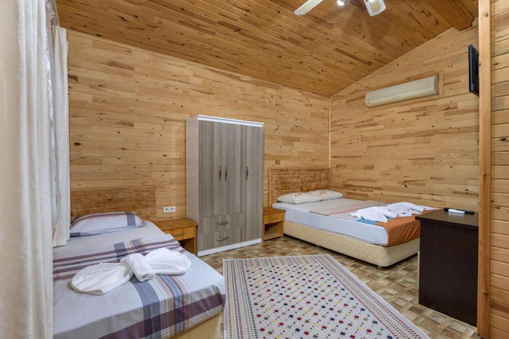 Appartamento Flora Pansiyon Cirali Kemer Esterno foto