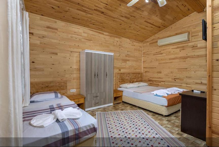 Appartamento Flora Pansiyon Cirali Kemer Esterno foto